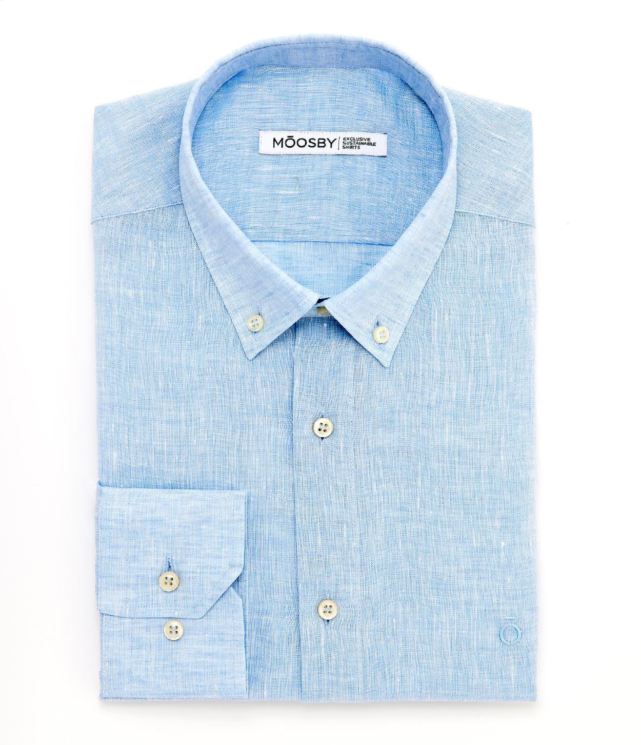 fotografía cenital con la prenda plegada y planchada